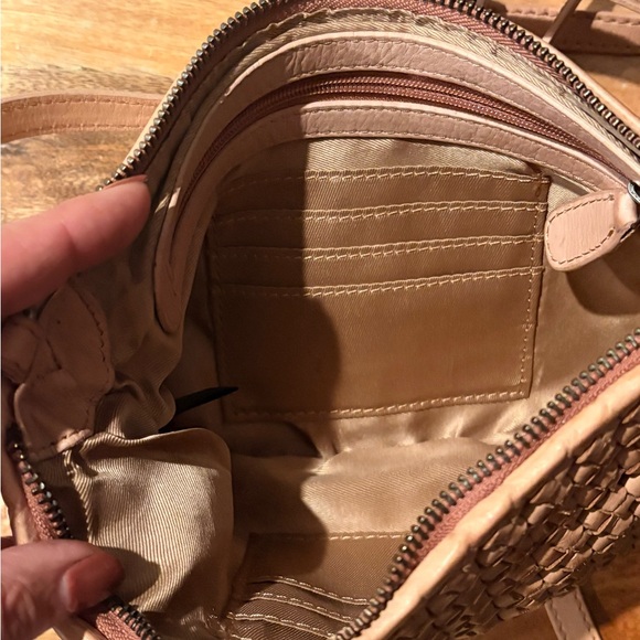 Anthropologie Tan Woven Crossbody Bag - Picture 4 of 4